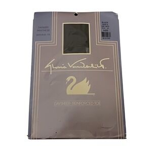 Gloria Vanderbilt Daysheer Pantyhose Black Size C Reinforced Toe Sheer Leg NEW
